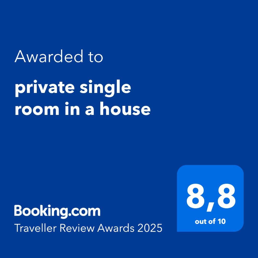 Private Single Room In A House Richmond Exterior photo